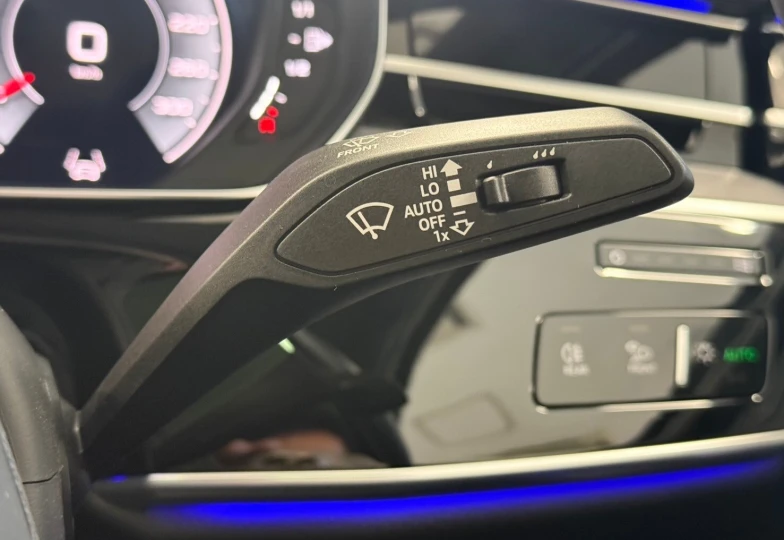 Audi A8 55 TFSI Quattro, 2022 - 17