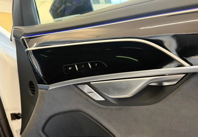 Audi A8 55 TFSI Quattro, 2022 - 30