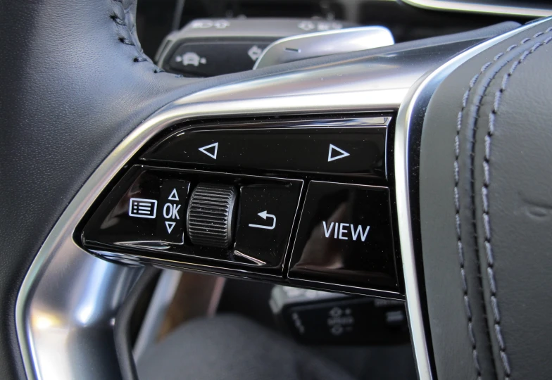 Audi A8 55 TFSI Quattro, 2021 - 15