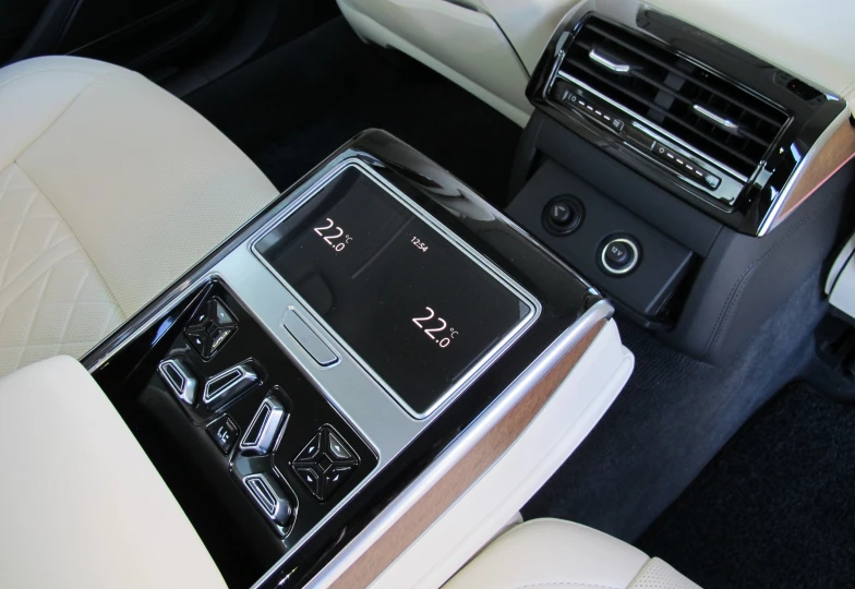 Audi A8 55 TFSI Quattro, 2021 - 34