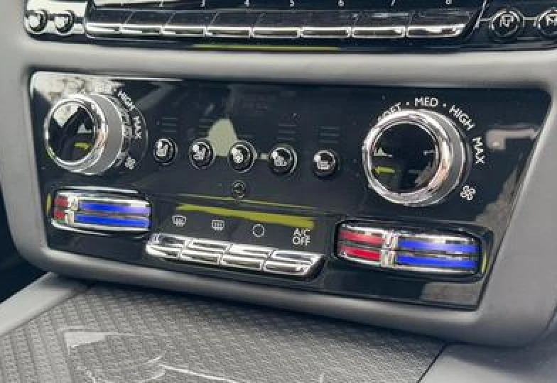 Rolls-Royce Ghost Black Badge, 2024 - 21