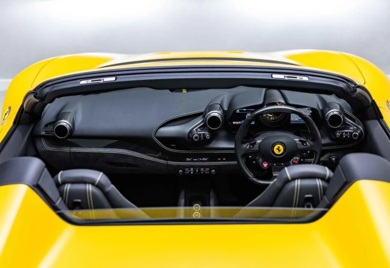 Ferrari F8 Spider V8 F1 DCT, 2022 - 1