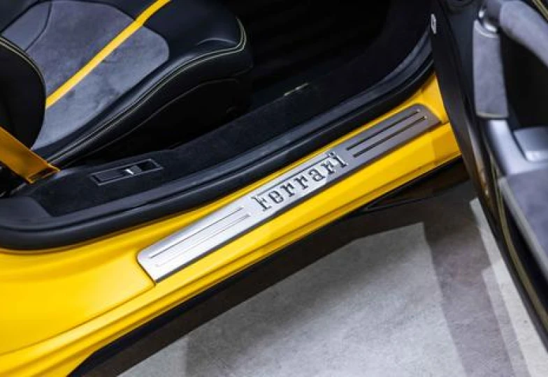 Ferrari F8 Spider V8 F1 DCT, 2022 - 10