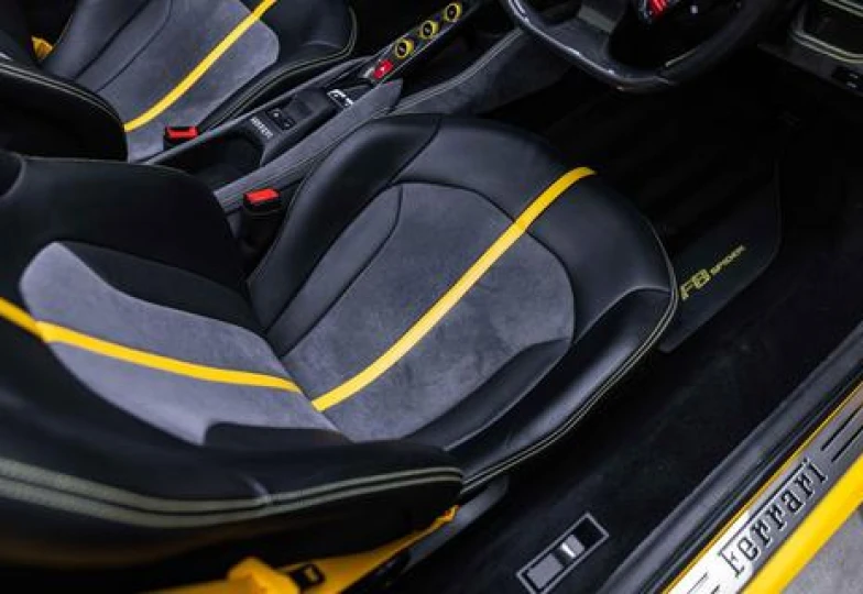 Ferrari F8 Spider V8 F1 DCT, 2022 - 17