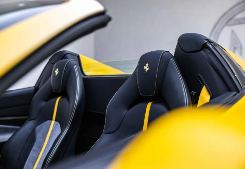 Ferrari F8 Spider V8 F1 DCT, 2022 - 20