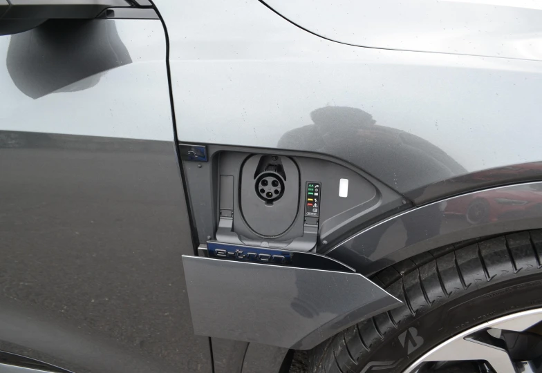 Audi Q8 e-tron 55 Quattro S Line, 2023 - 41