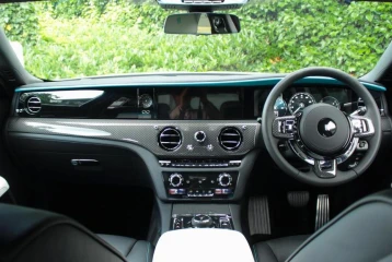 Rolls-Royce Ghost Black Badge, 2024