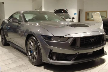 Ford Mustang Dark Horse, 2025