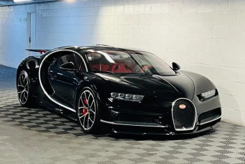 Bugatti Chiron , 2020