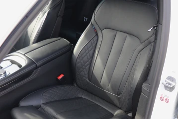 BMW 7 series 745e, 2021