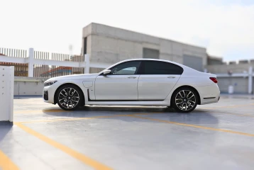 BMW 7 series 745e, 2021