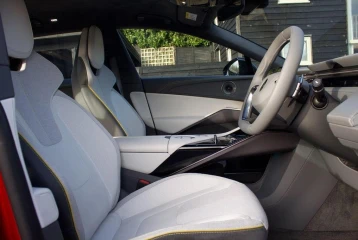Lotus Eletre 112kWh, 2024