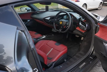 Ferrari SF90 Stradale , 2021