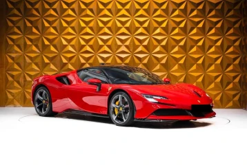 Ferrari SF90 Stradale , 2021