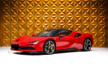 Ferrari SF90 Stradale , 2021