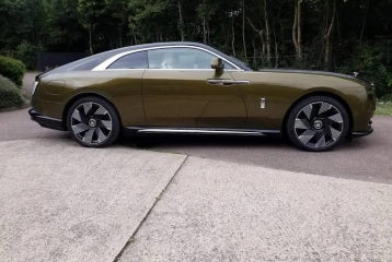 Rolls-Royce Spectre , 2024