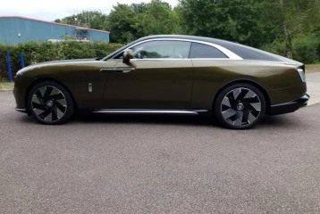 Rolls-Royce Spectre , 2024