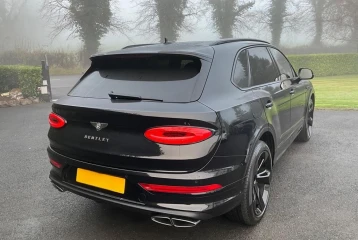 Bentley Bentayga , 2022