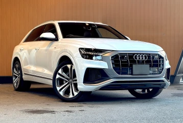 Audi Q8 55 TFSI quattro debut package S line, 2021