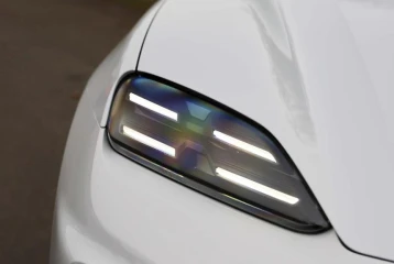 Porsche Macan 4, 2024