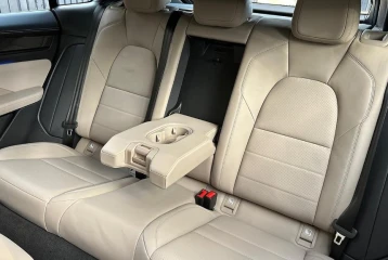 Porsche Macan Turbo, 2024