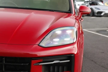 Porsche Cayenne Tiptronic S, 2025