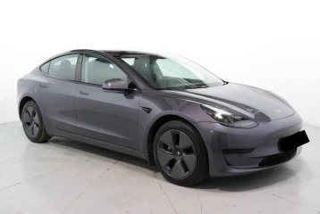 Tesla Model 3 Standard Range Plus, 2022