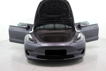 Tesla Model 3 Standard Range Plus, 2022