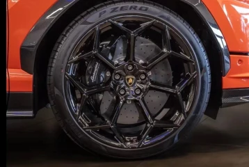 Lamborghini Urus Performante, 2025