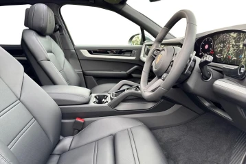 Porsche Cayenne Tiptronic S, 2025