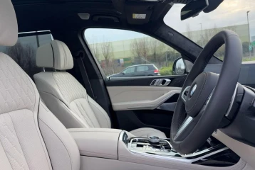 BMW X7 xDrive 40d M Sport, 2025
