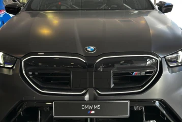BMW M5 , 2025