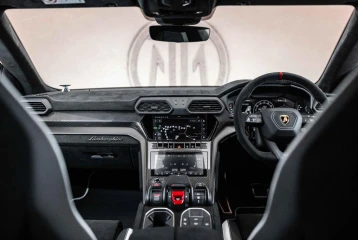 Lamborghini Urus Performante, 2024