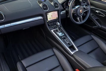 Porsche 718 Boxster S, 2024