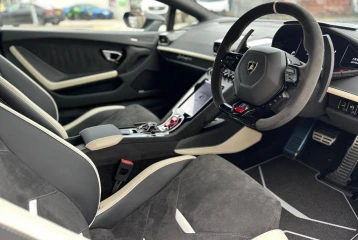 Lamborghini Huracan V10 STERRATO, 2023