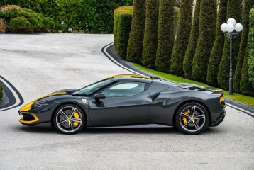 Ferrari 296 GTB V6 7.45kWh F1 DCT, 2022