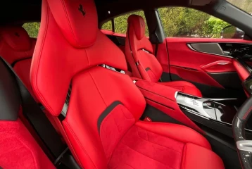 Ferrari Purosangue , 2023