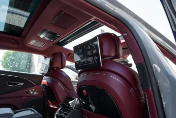 Bentley Flying Spur Azure, 2023