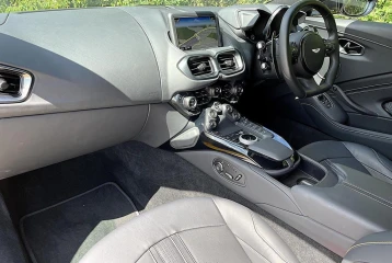 Aston Martin Vantage , 2024