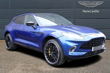 Aston Martin DBX V8 550, 2023