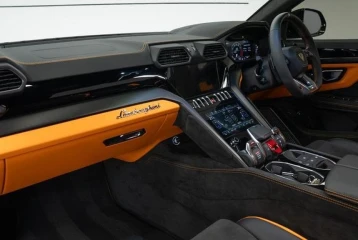 Lamborghini Urus S, 2024