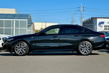 BMW 5 series 523i, 2024