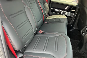 Mercedes G-class G400d, 2022