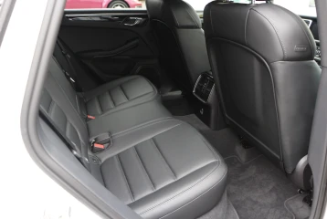 Porsche Macan T PDK, 2024