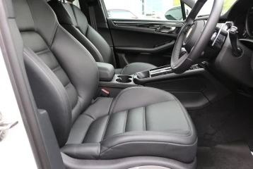 Porsche Macan T PDK, 2024