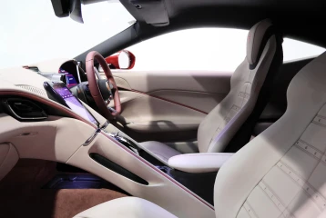 Ferrari Roma V8 F1 DCT, 2024