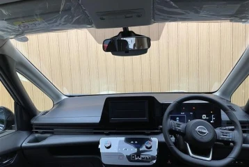 Nissan Serena XV, 2025