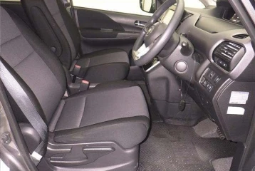 Nissan Serena XV, 2022