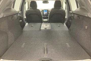 Volvo XC40 Ultimate B4 4WD, 2024