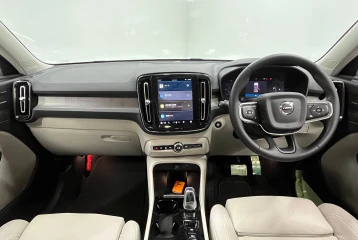 Volvo XC40 Ultimate B4 4WD, 2024